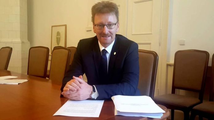 Marek Černoch Miliardář Bakala a Sobotka