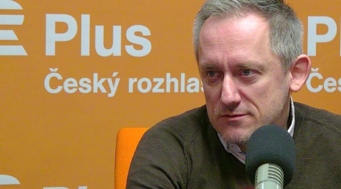 Michal Kubal: Když politici komunikují jen přes sociální sítě, nečelí nepříjemným dotazům